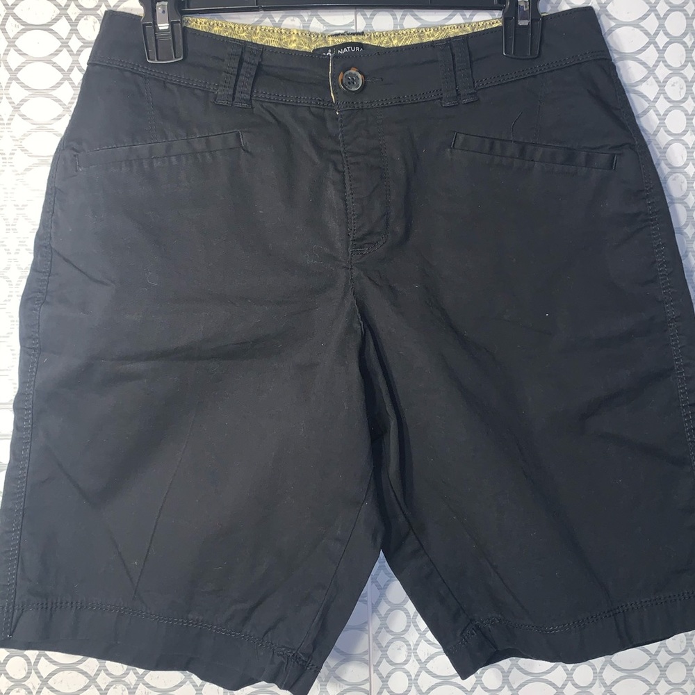 Shorts - Picture 2 of 8